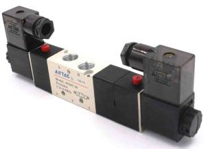4V230C-08-B DC24V распределитель воздуха