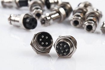 картинка GX20-2.3.4.5.6.8.10 pin Штекерный разъем от магазина 999CNC.RU